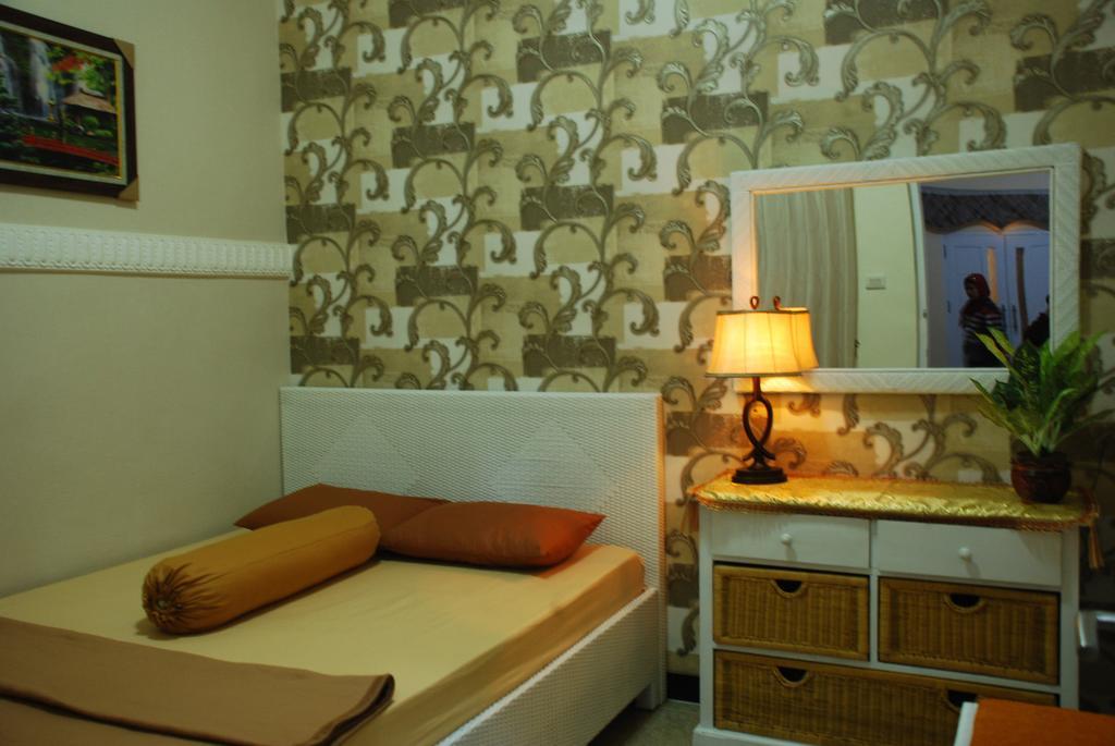 Griya Nelwan Guest House Malang Quarto foto